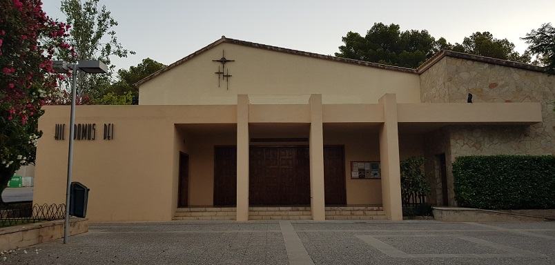 Kirche-Paguera-von-vorne-Haupteingang