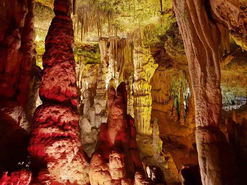 bunte-stalagmiten