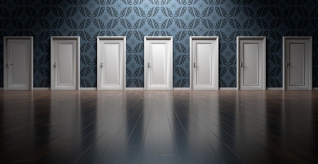 Haustüren zwischen Alpen und Mittelmeer: Sicherheit, Design und Klimaresistenz im Fokus